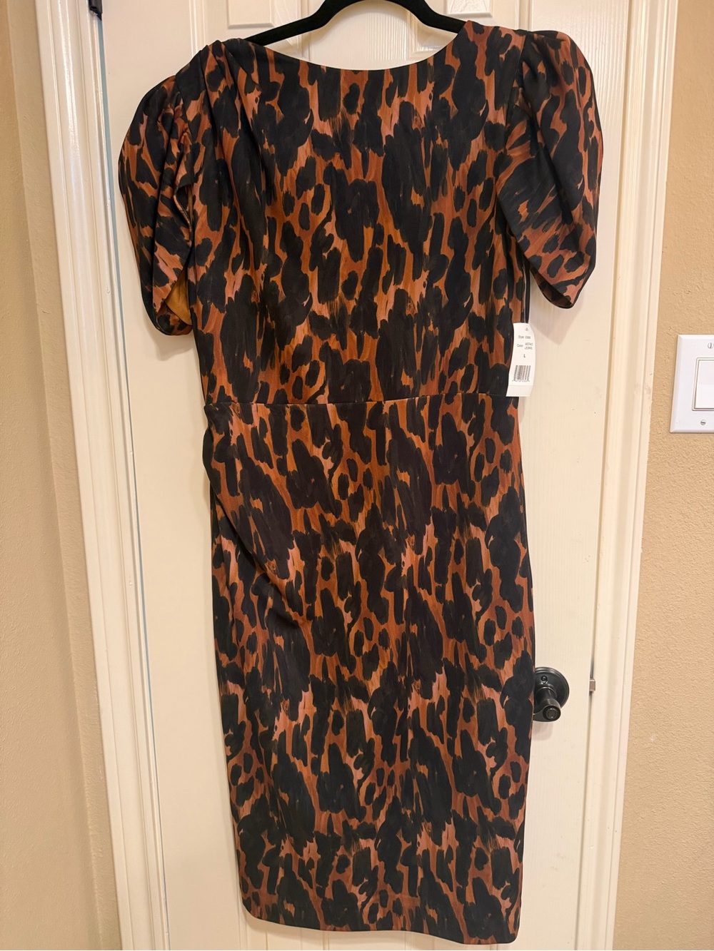 Alexia Admor Brown and Black Leopard Midi Dress with Puff Sleeves